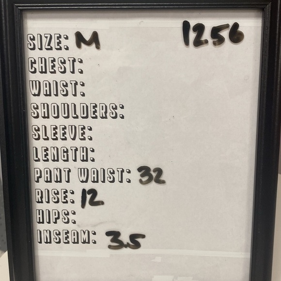 Athleta Women's Run with It 3” Shorts Black & White Marled Pattern Size Medium - Picture 10 of 10